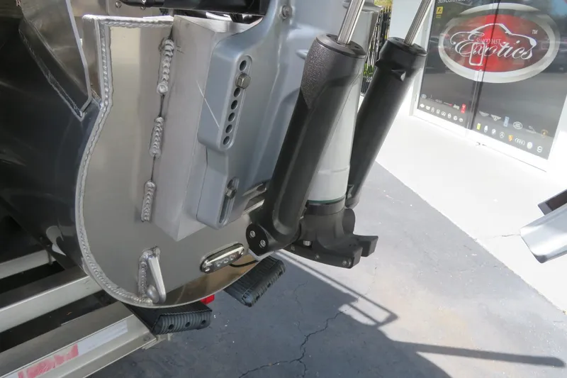 Slide: The Image of Avalon 2026 Avalon 27’ Excalibur LTD Elite Tritoon | Twin Mercury 400 V10s | Joystick | Performance Pontoon 2026 - 78