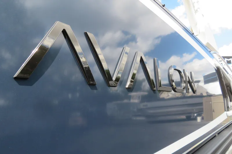 Slide: The Image of Avalon 2026 Avalon 27’ Excalibur LTD Elite Tritoon | Twin Mercury 400 V10s | Joystick | Performance Pontoon 2026 - 88