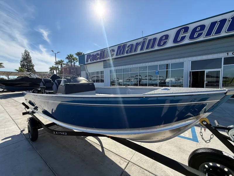 Slide: The Image of Lund 1600 Fury SS w/ 40HP Mercury! 2026 - 9