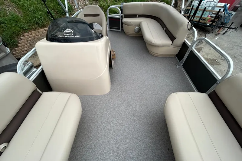 Slide: The Image of Manufacturer Provided Image - 40