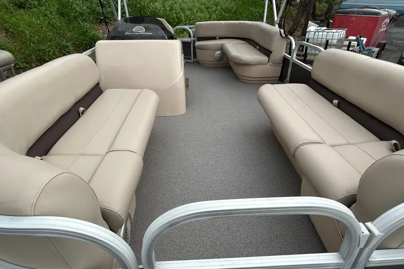 Slide: The Image of Manufacturer Provided Image - 47