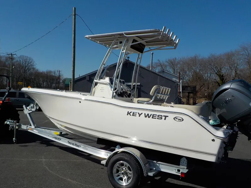 Slide: The Image of Key West FAMILY SPORTSMAN 203FS 2026 - 11