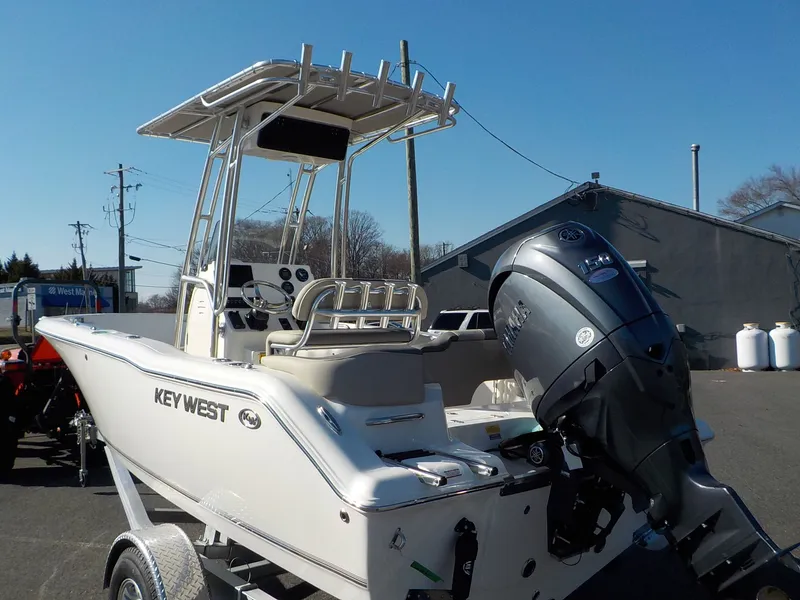 Slide: The Image of Key West FAMILY SPORTSMAN 203FS 2026 - 4