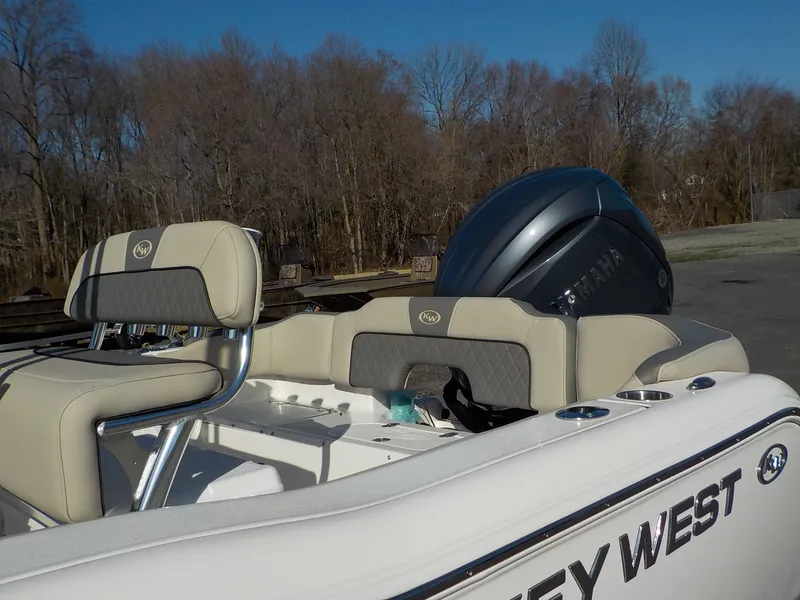Slide: The Image of Key West FAMILY SPORTSMAN 203FS 2026 - 5