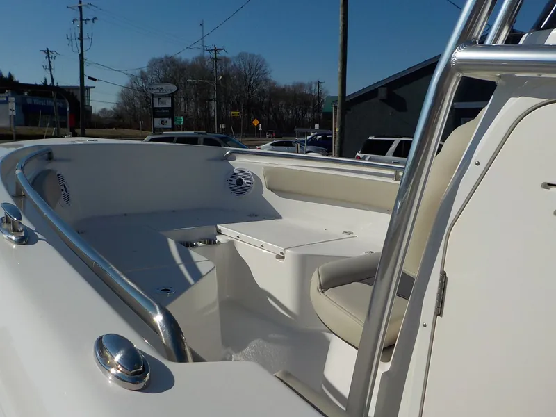 Slide: The Image of Key West FAMILY SPORTSMAN 203FS 2026 - 6