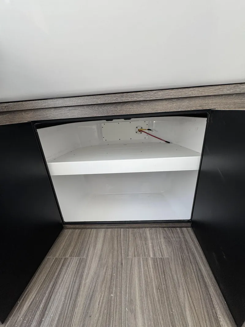 Slide: The Image of Sportsman Heritage 321 Center Console 2026 - 22