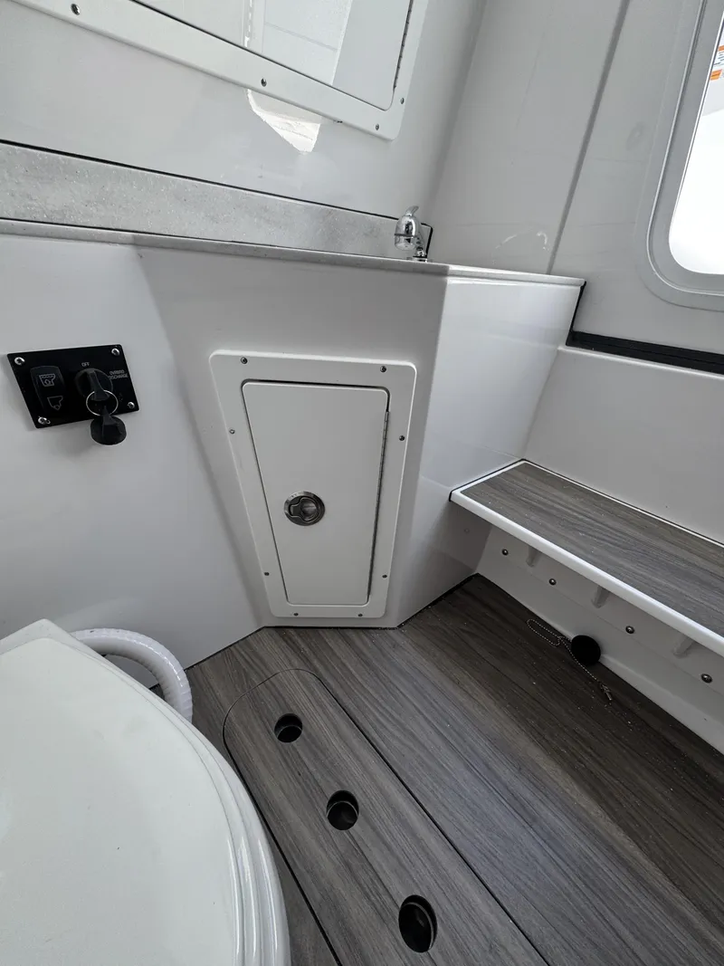 Slide: The Image of Sportsman Heritage 321 Center Console 2026 - 24