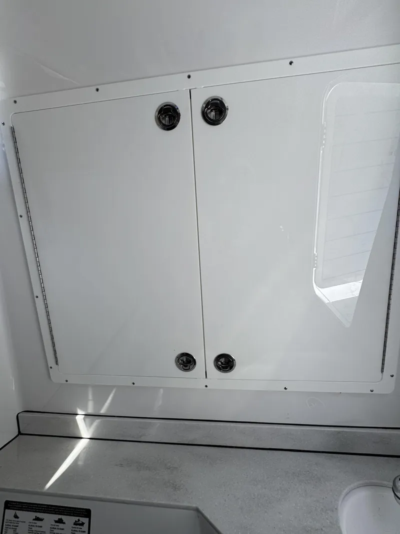 Slide: The Image of Sportsman Heritage 321 Center Console 2026 - 27