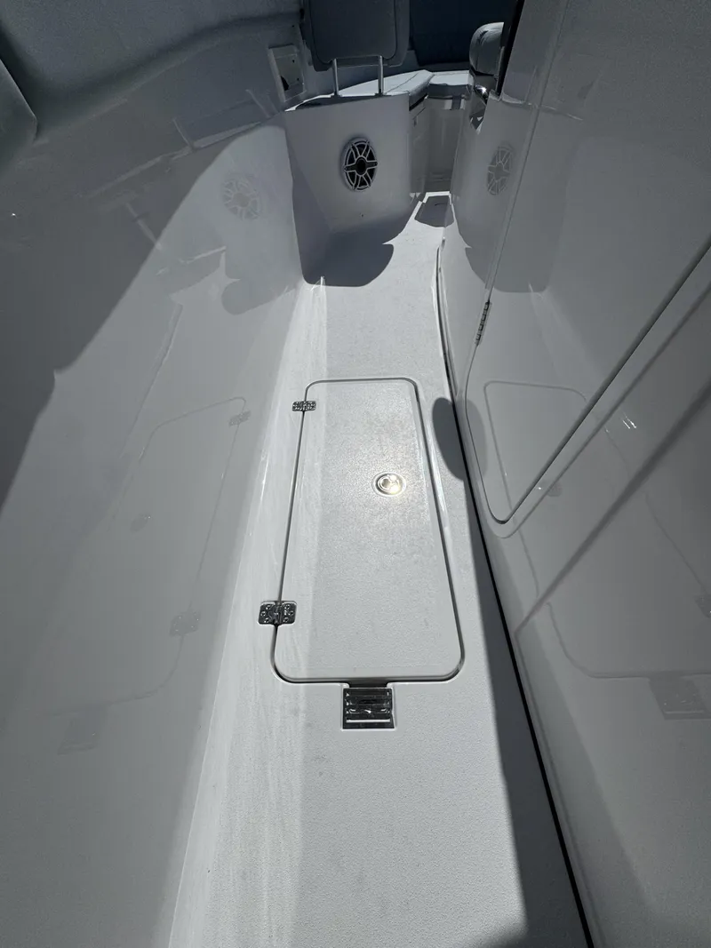 Slide: The Image of Sportsman Heritage 321 Center Console 2026 - 29