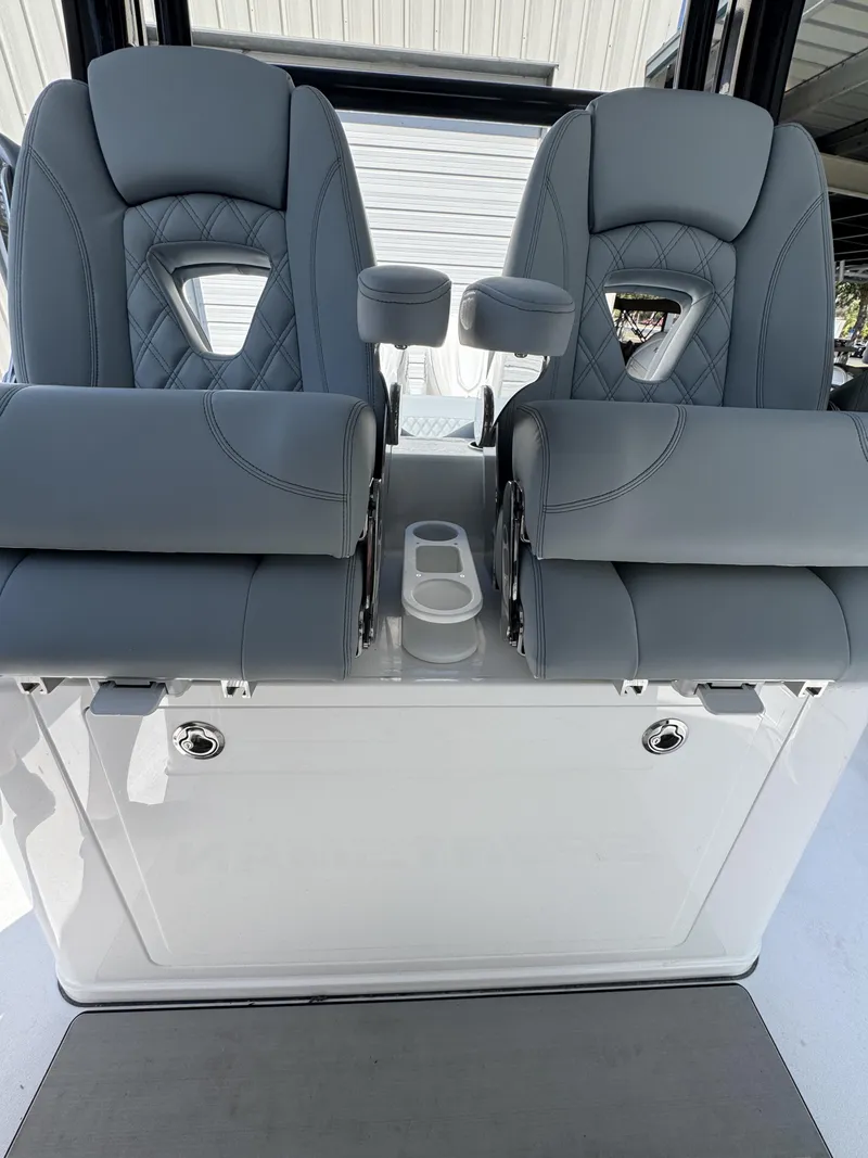 Slide: The Image of Sportsman Heritage 321 Center Console 2026 - 39