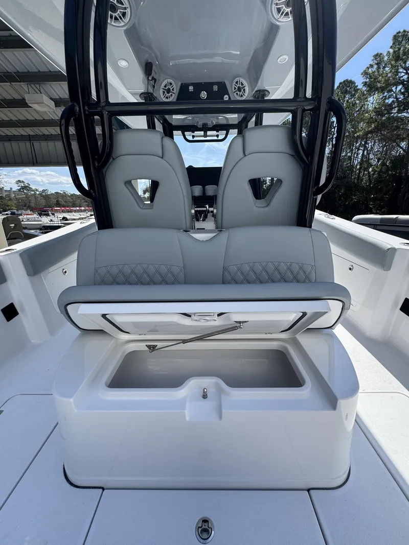 Slide: The Image of Sportsman Heritage 321 Center Console 2026 - 45