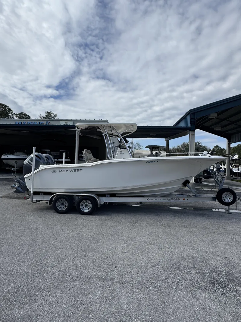 Slide: The Image of Key West 244 Center Console 2023 - 9