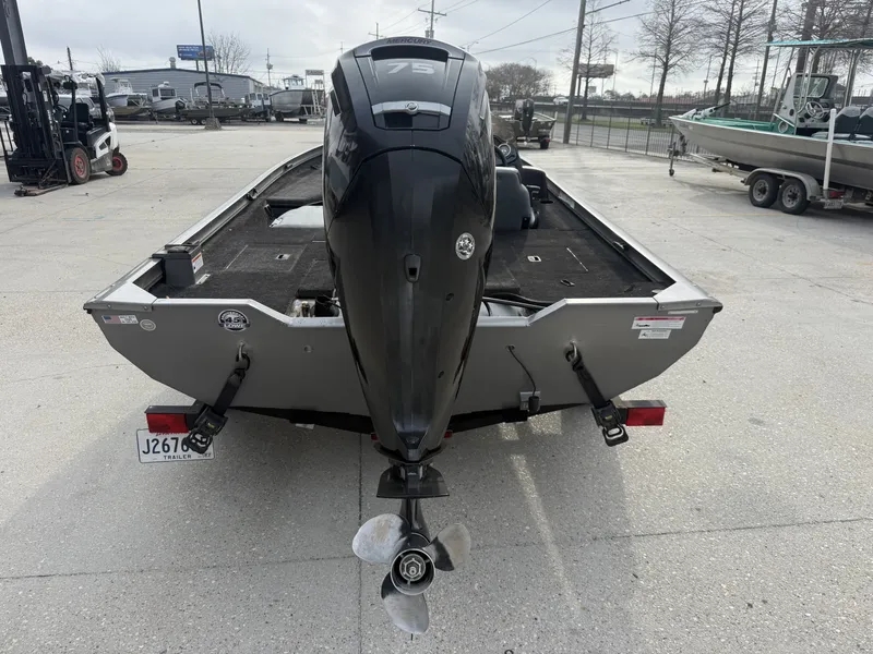 Slide: The Image of Lowe Stinger 175 2016 - 10