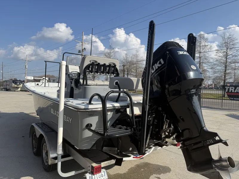 Slide: The Image of Blazer 2400 BAY/CC 2022 - 4