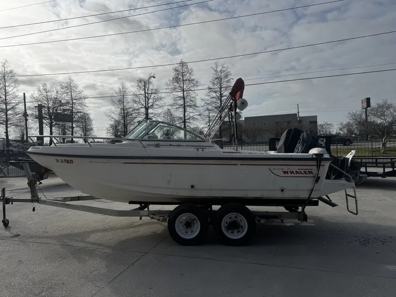 Slide: The Image of Boston Whaler 20 Dauntless 1997 - 4