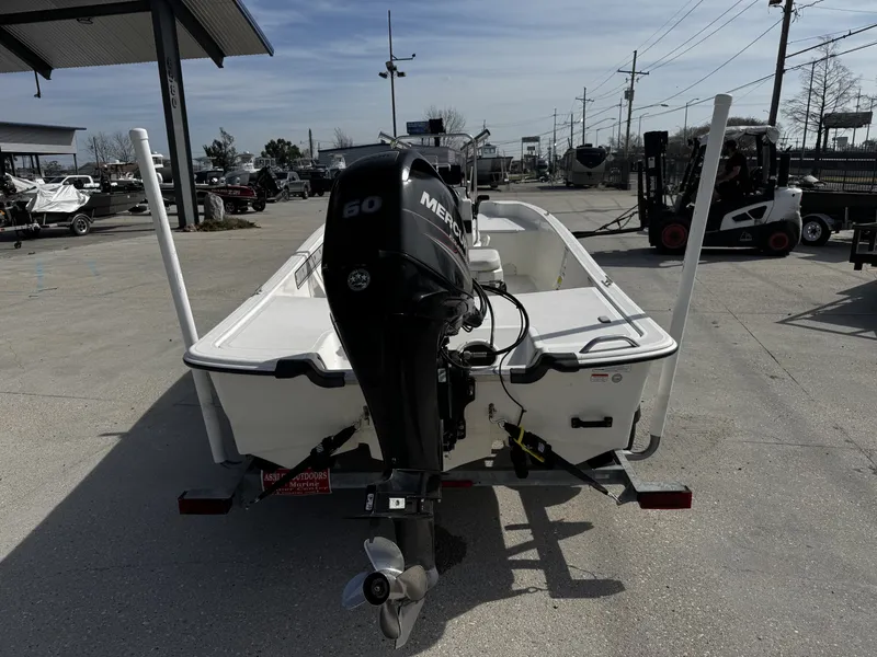 Slide: The Image of Mako Pro Skiff 17 CC 2019 - 10