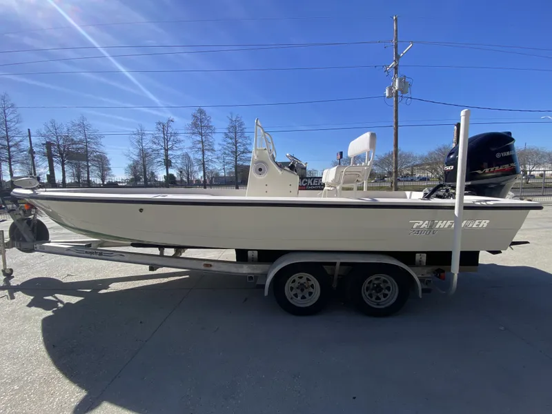 Slide: The Image of Pathfinder 2400-v 2001 - 5