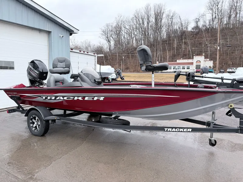 Slide: The Image of Tracker Pro Team 175 TXW 2019 - 5