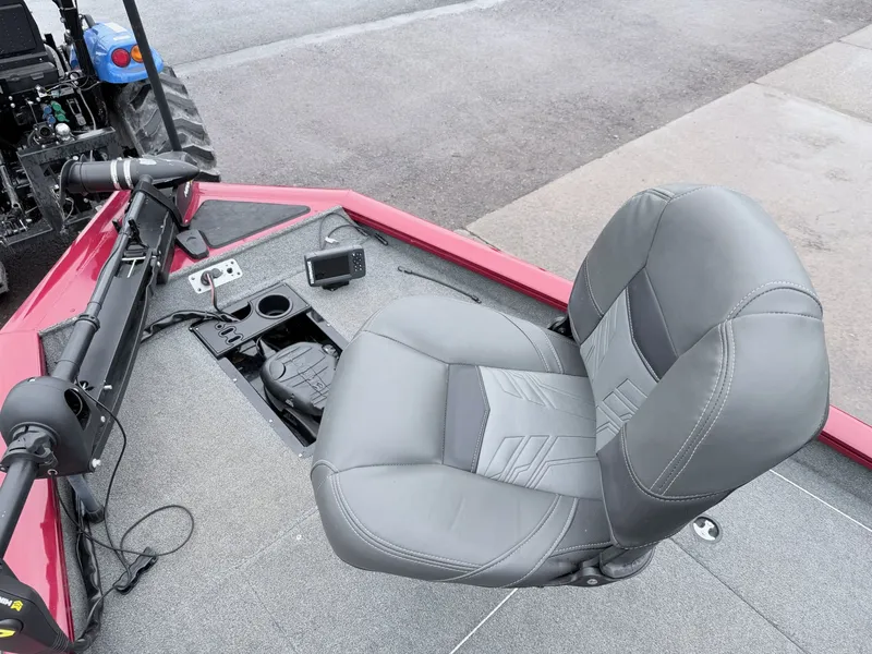 Slide: The Image of Tracker Pro Team 175 TXW 2019 - 7