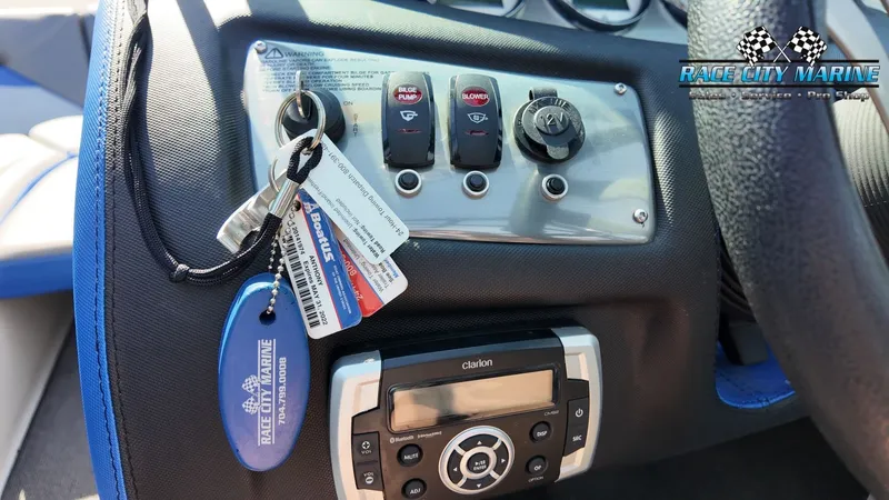 Slide: The Image of Supreme S238 2016 - 17