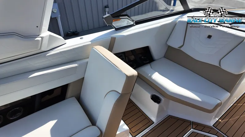 Slide: The Image of Nautique G23 2023 - 23