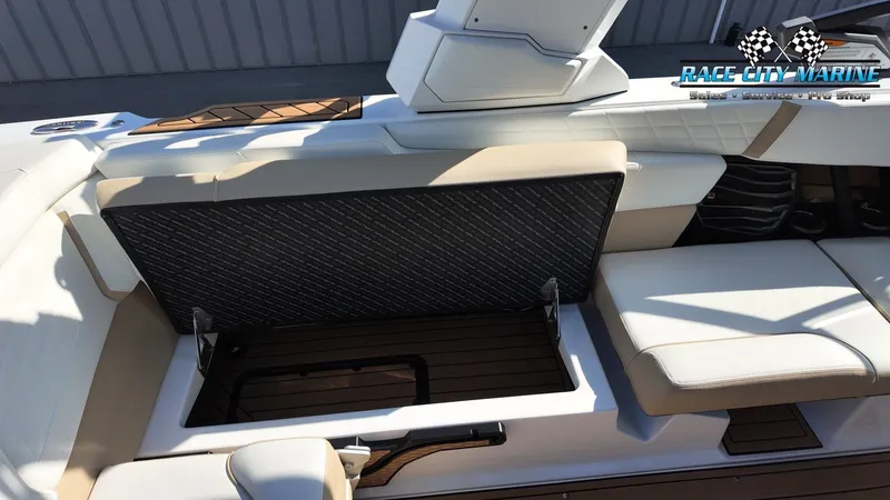 Slide: The Image of Nautique G23 2023 - 26