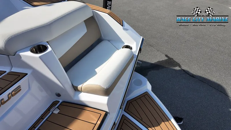 Slide: The Image of Nautique G23 2023 - 42