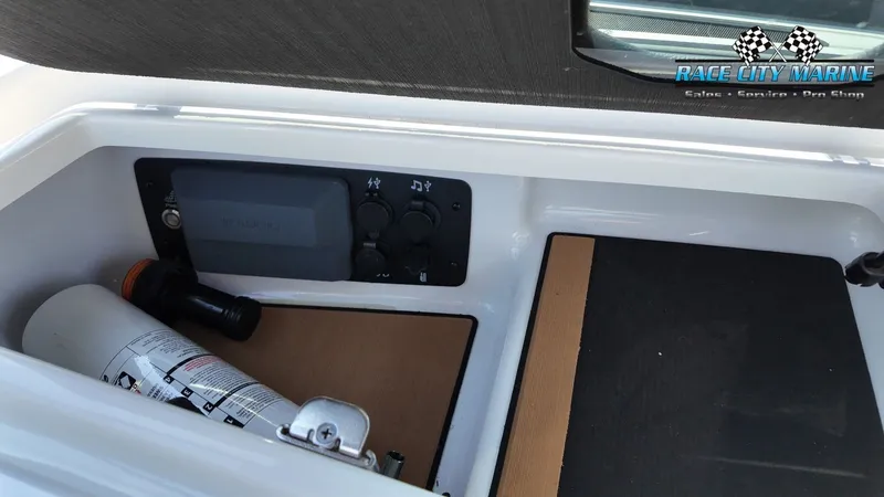 Slide: The Image of Nautique G23 2023 - 43