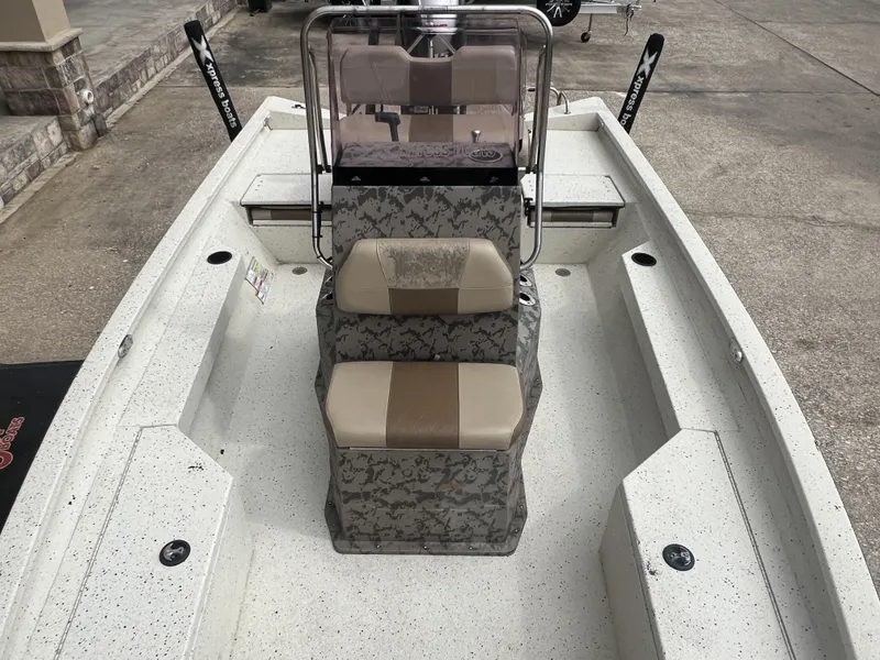 Slide: The Image of Xpress H20B Bay 2021 - 22