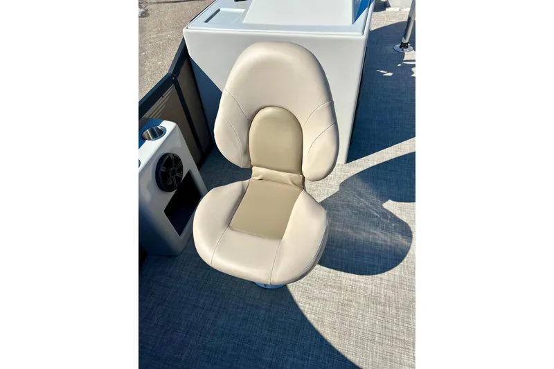Slide: The Image of Luxurious 2023 Flagship 200 Lounge Lounger with beige upholstery on a boat deck. - 18