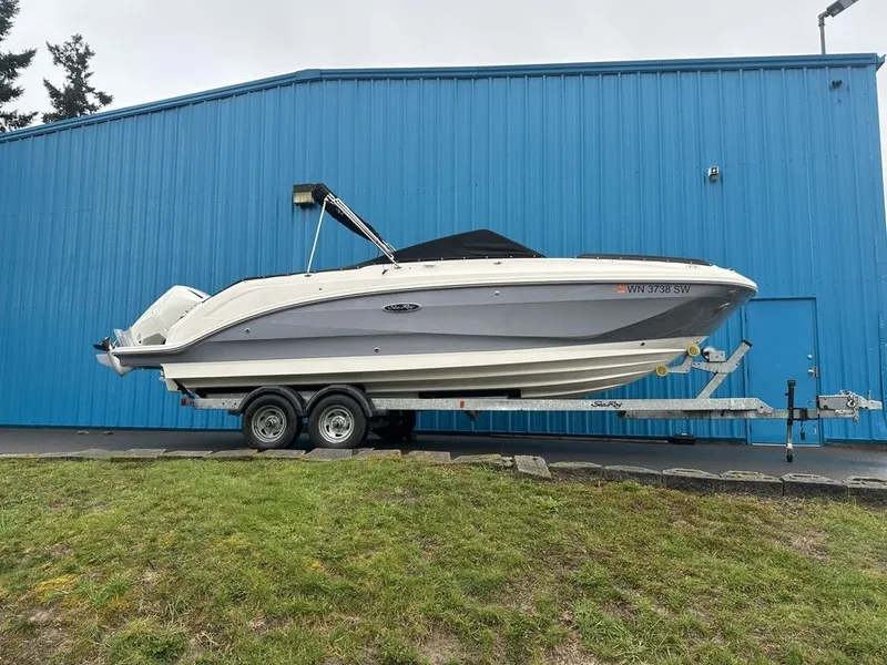 The Image of Sea Ray SDX 250 Outboard 2019 - 1