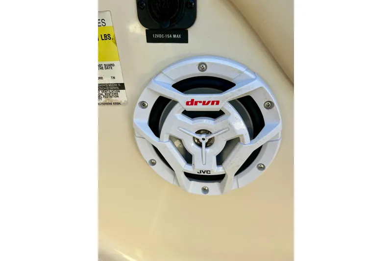 Slide: The Image of Capacity label on 2000 Sea Ray 240 Sundeck, max 12 persons or 2000 lbs. - 39