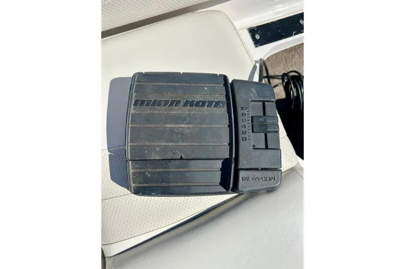 Slide: The Image of Minn Kota foot pedal on Starcraft Aurora 2000 OB boat, 2004 model. - 23