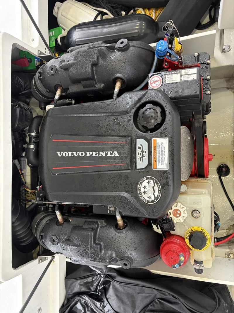 Slide: The Image of Volvo Penta engine in 2017 Cobalt CS1 boat. - 17