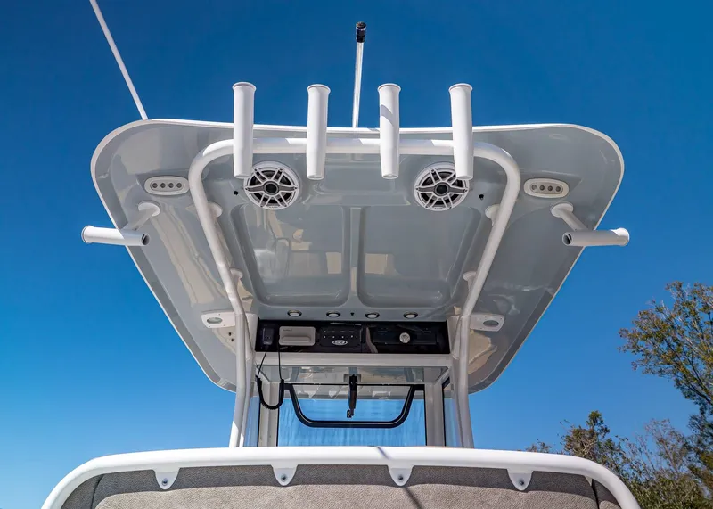 Slide: The Image of Sea Hunt Ultra 265 SE 2026 - 14