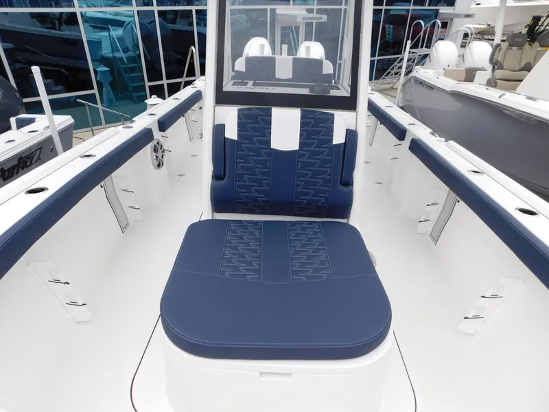 Slide: The Image of Parker Marine Fathom 274 2026 - 18
