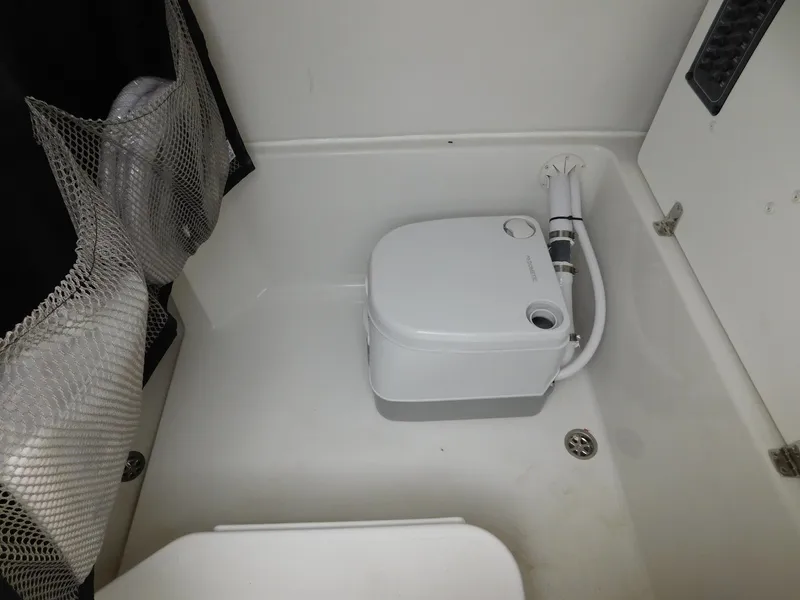 Slide: The Image of Parker Marine Fathom 274 2026 - 23