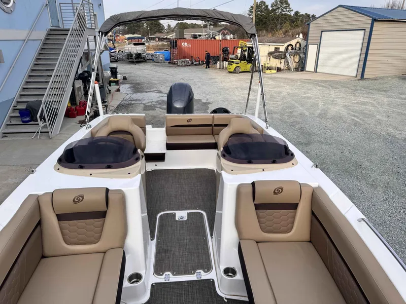 Slide: The Image of Hurricane 192 SS 2020 - 6