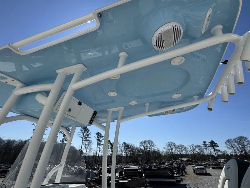 Slide: The Image of Sea Pro 222 Center Console 2026 - 2