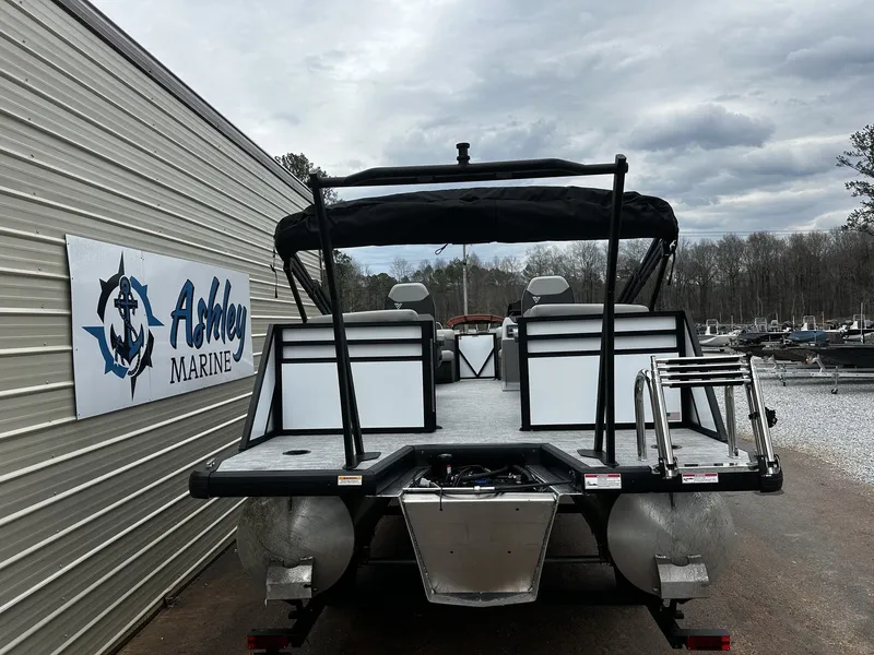 Slide: The Image of Viaggio Lago V 20 U-HONDA 115 2026 - 2