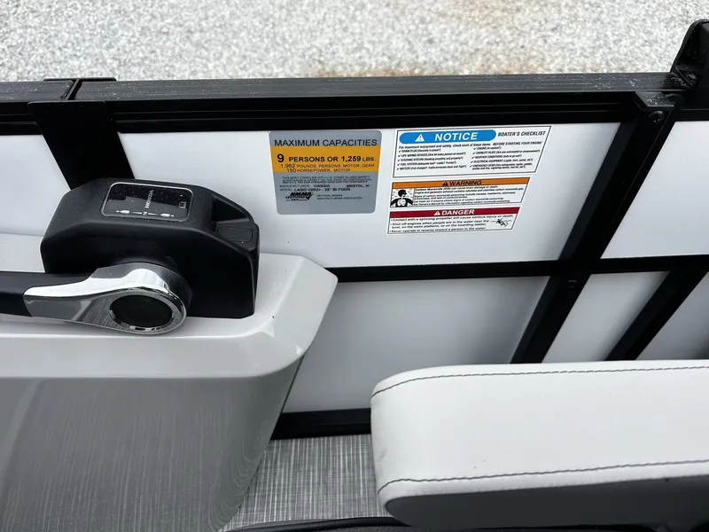 Slide: The Image of Viaggio Lago V 20 U-HONDA 115 2026 - 11