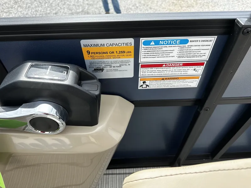 Slide: The Image of Viaggio Lago V 20 C-HONDA 115 2026 - 10