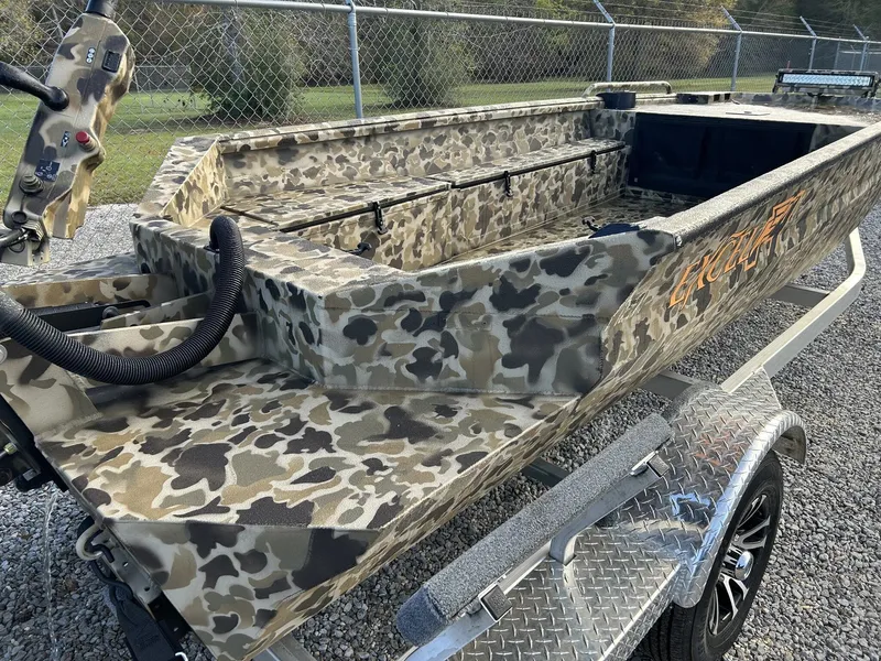 Slide: The Image of Excel 1751 Viper F4 2026 - 4