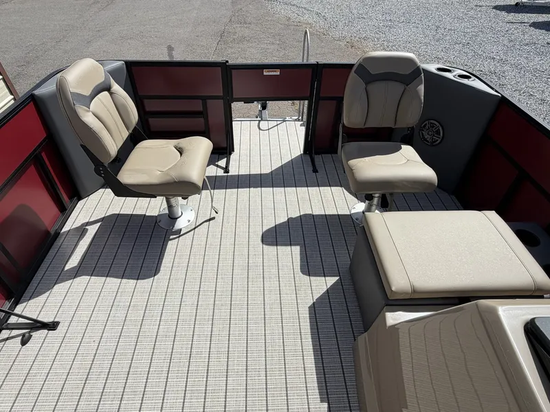 Slide: The Image of Viaggio Lago V 20F-HONDA 115 2026 - 3