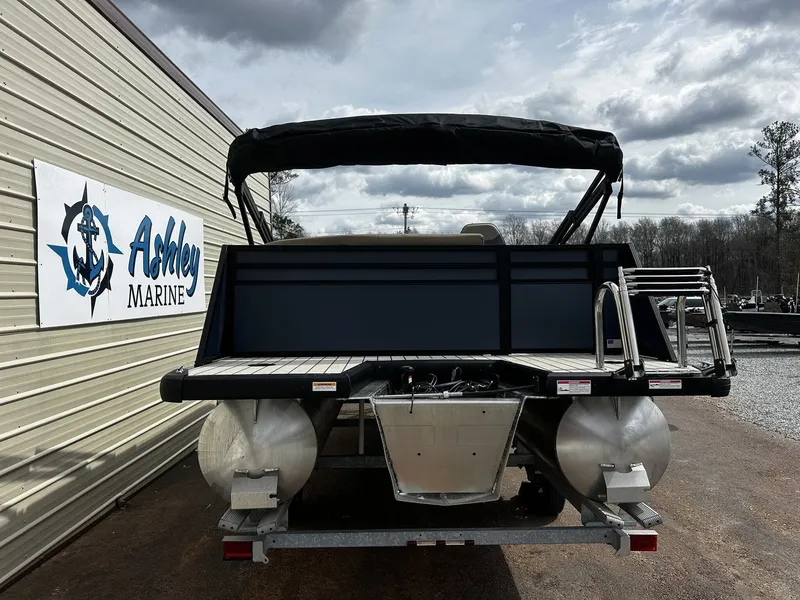 Slide: The Image of Viaggio Lago V-C 20 2026 - 3