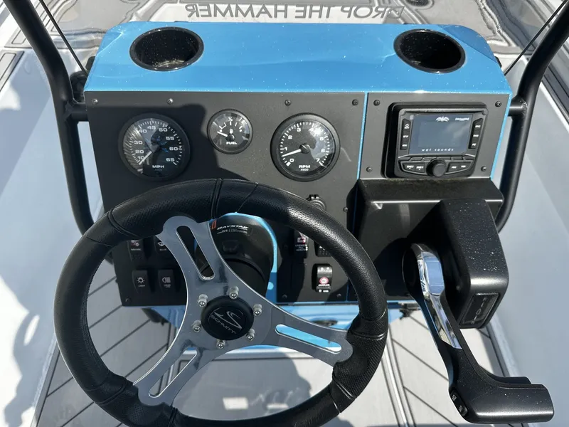 Slide: The Image of Control console of Thor LAKE HAMMER 1900 CC boat, year 2026. - 8