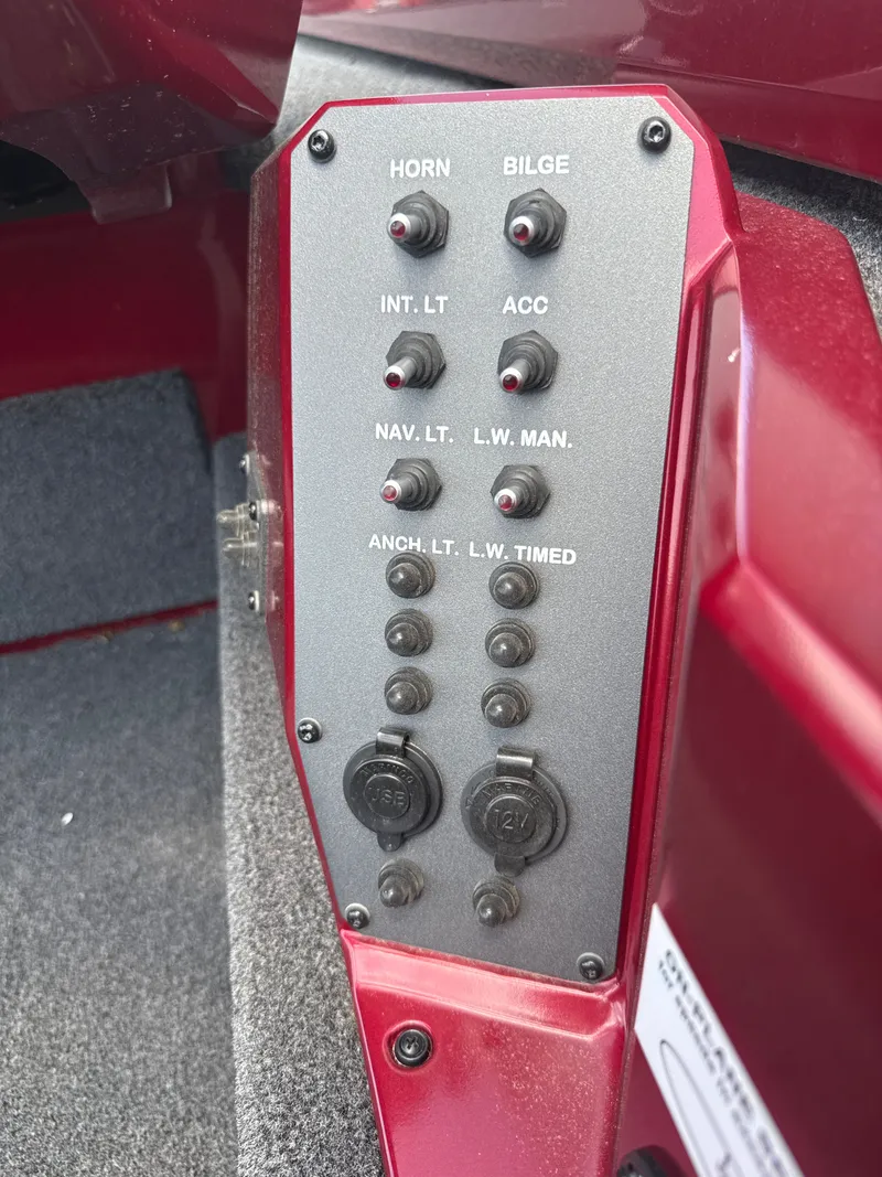 Slide: The Image of Vexus AVX1980 2025 - 18