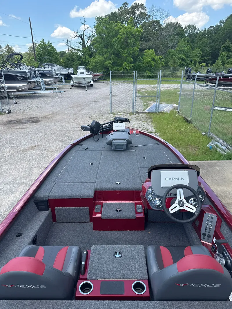 Slide: The Image of Vexus AVX1980 2025 - 25