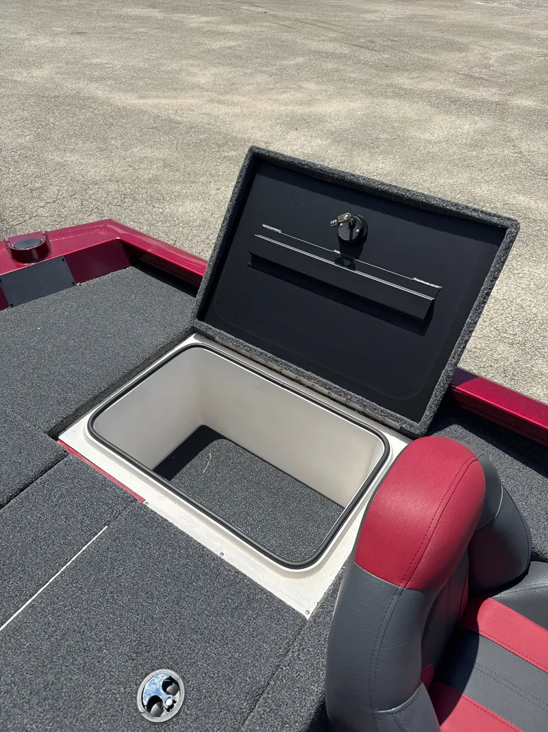 Slide: The Image of Vexus AVX1980 2025 - 31