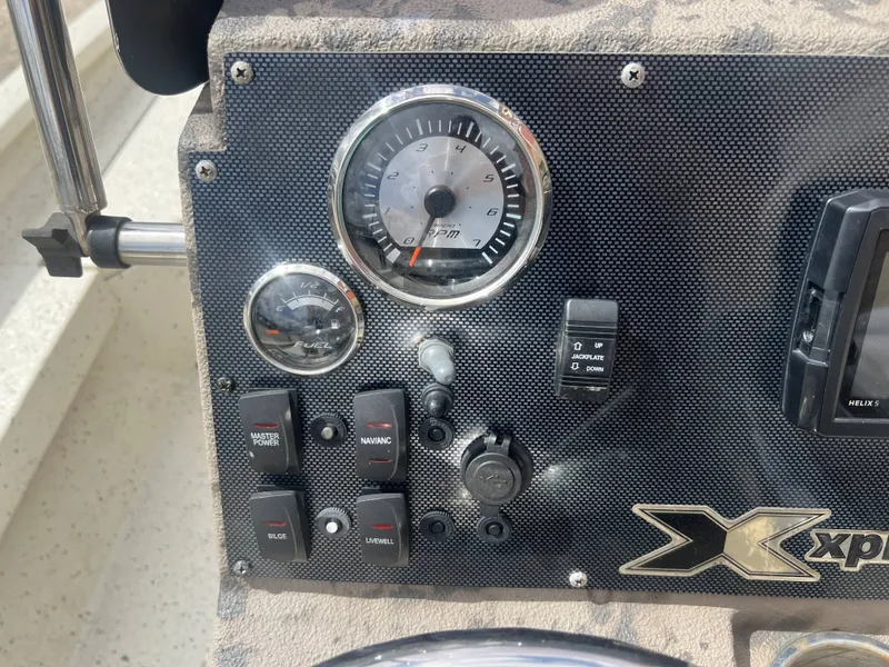 Slide: The Image of Xpress H20B Bay 2021 - 27